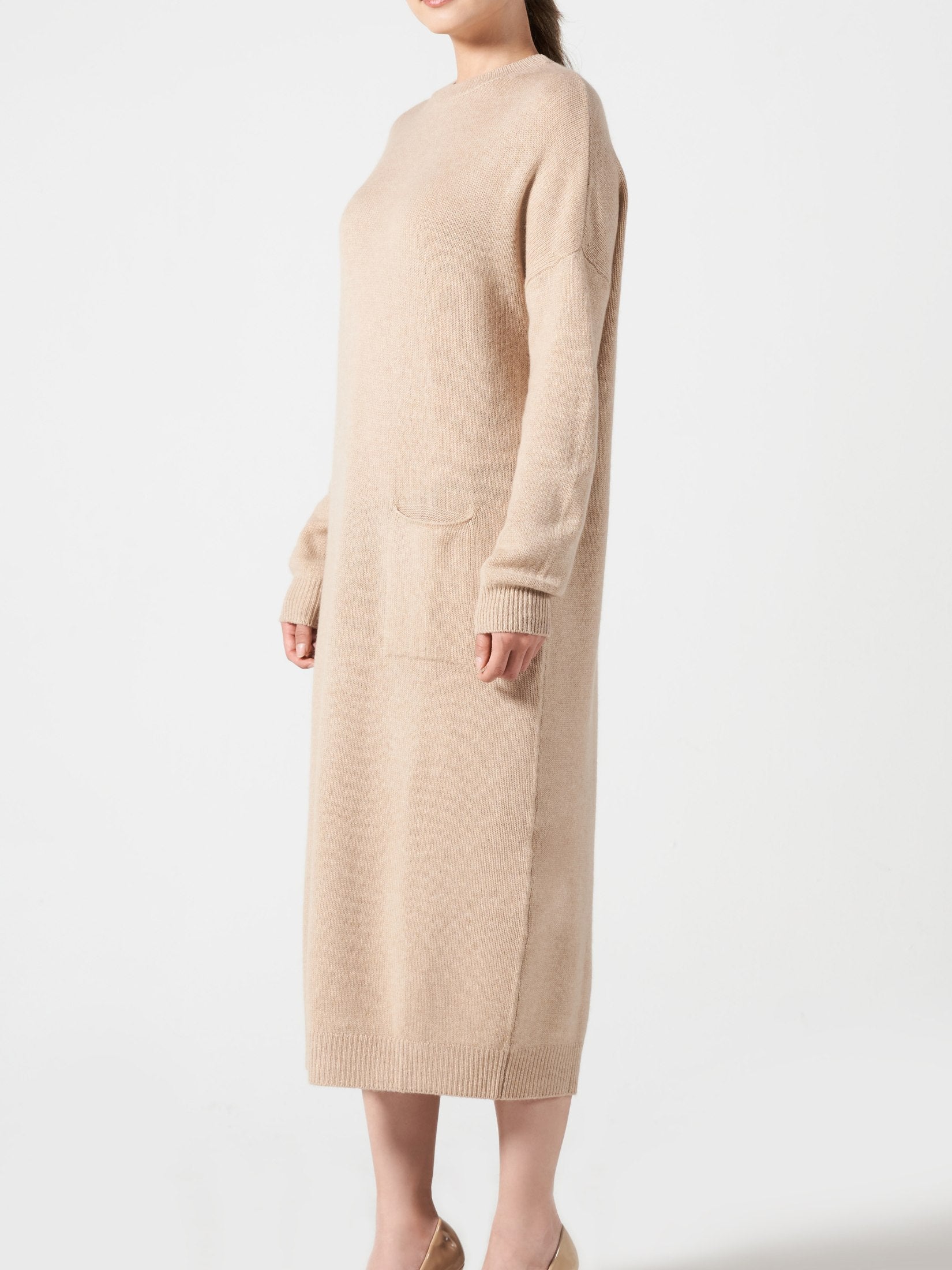 Cashmere One Pocket Loose Dress