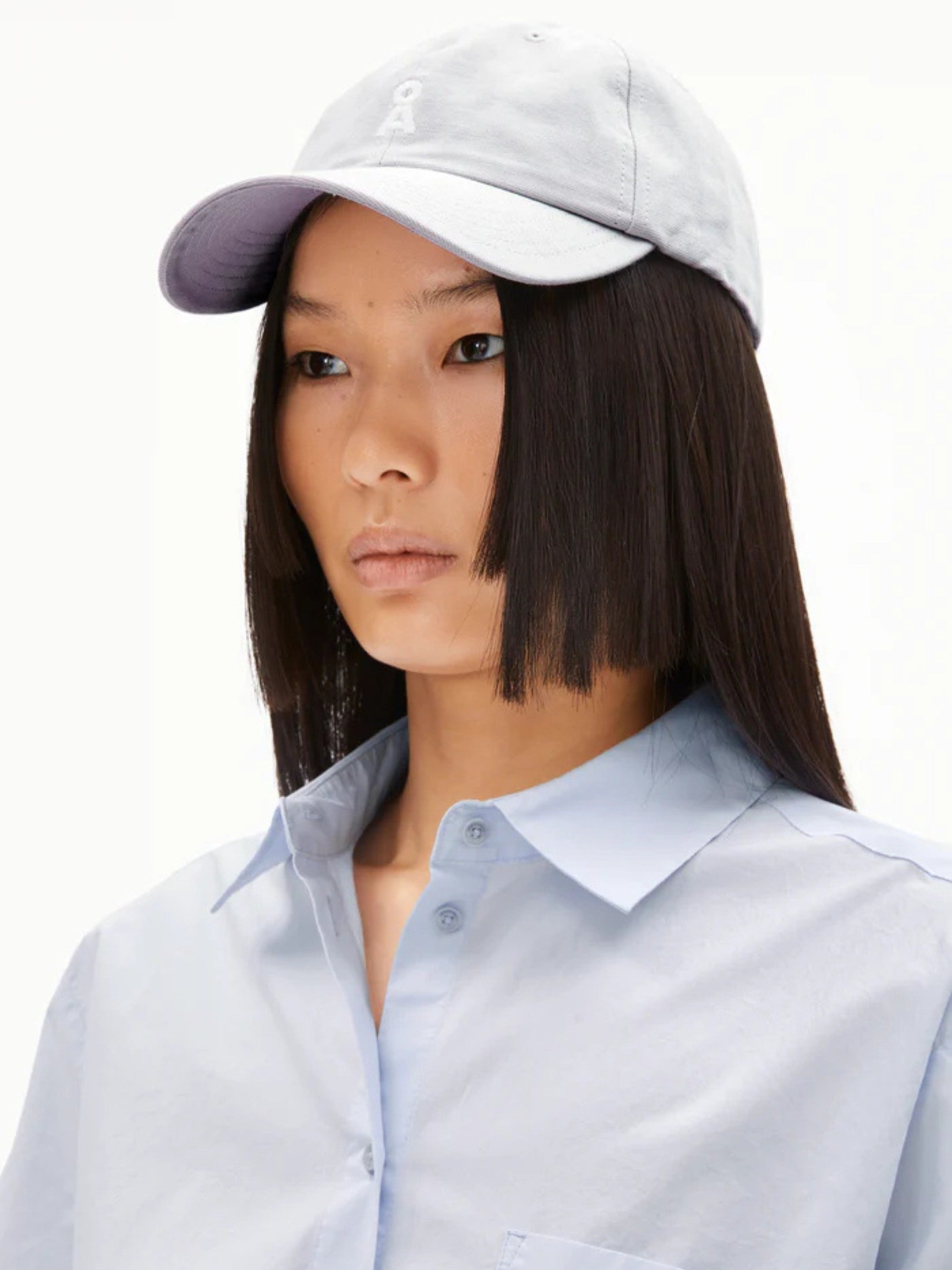 Yenaas Bold Cap