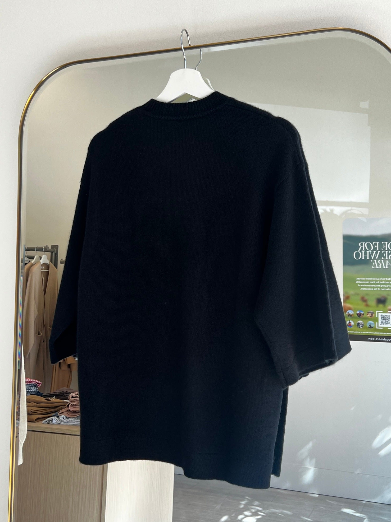 Quarter Sleeve Loose Cashmere Sweater