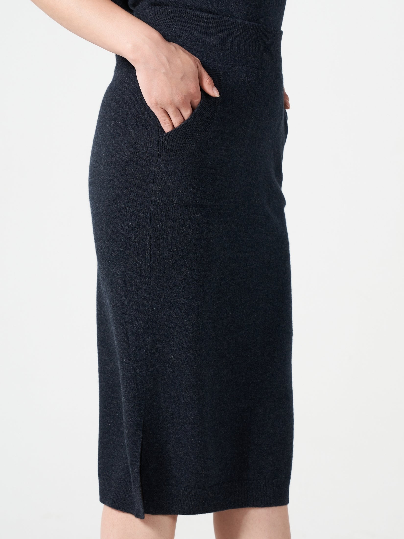 Cashmere Midi Pocket Skirt