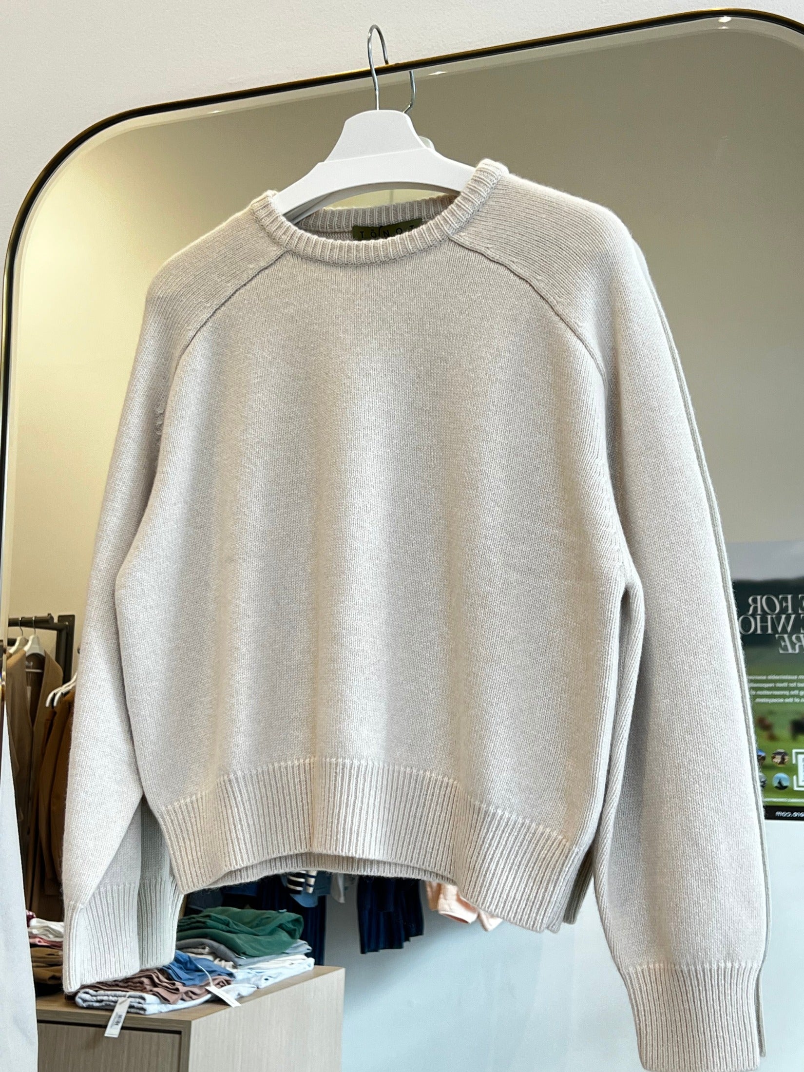 Round Neck Cropped Cashmere Sweater