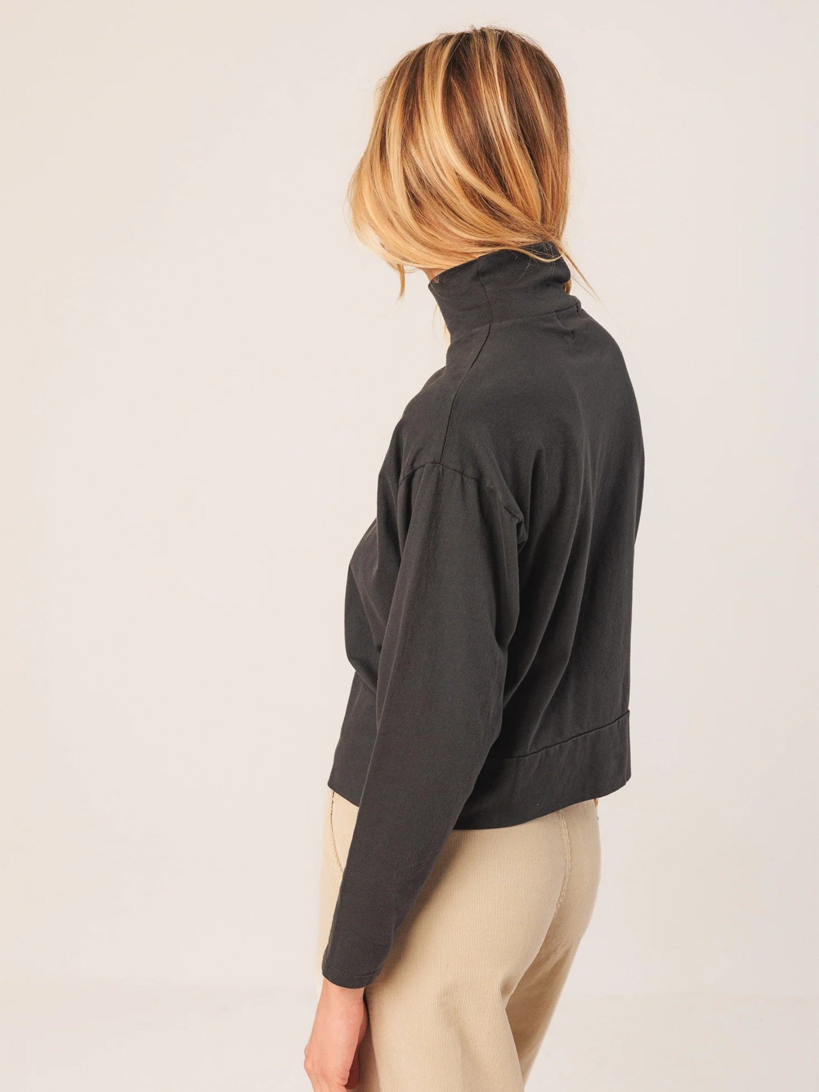 Ribbed Collar T-Shirt