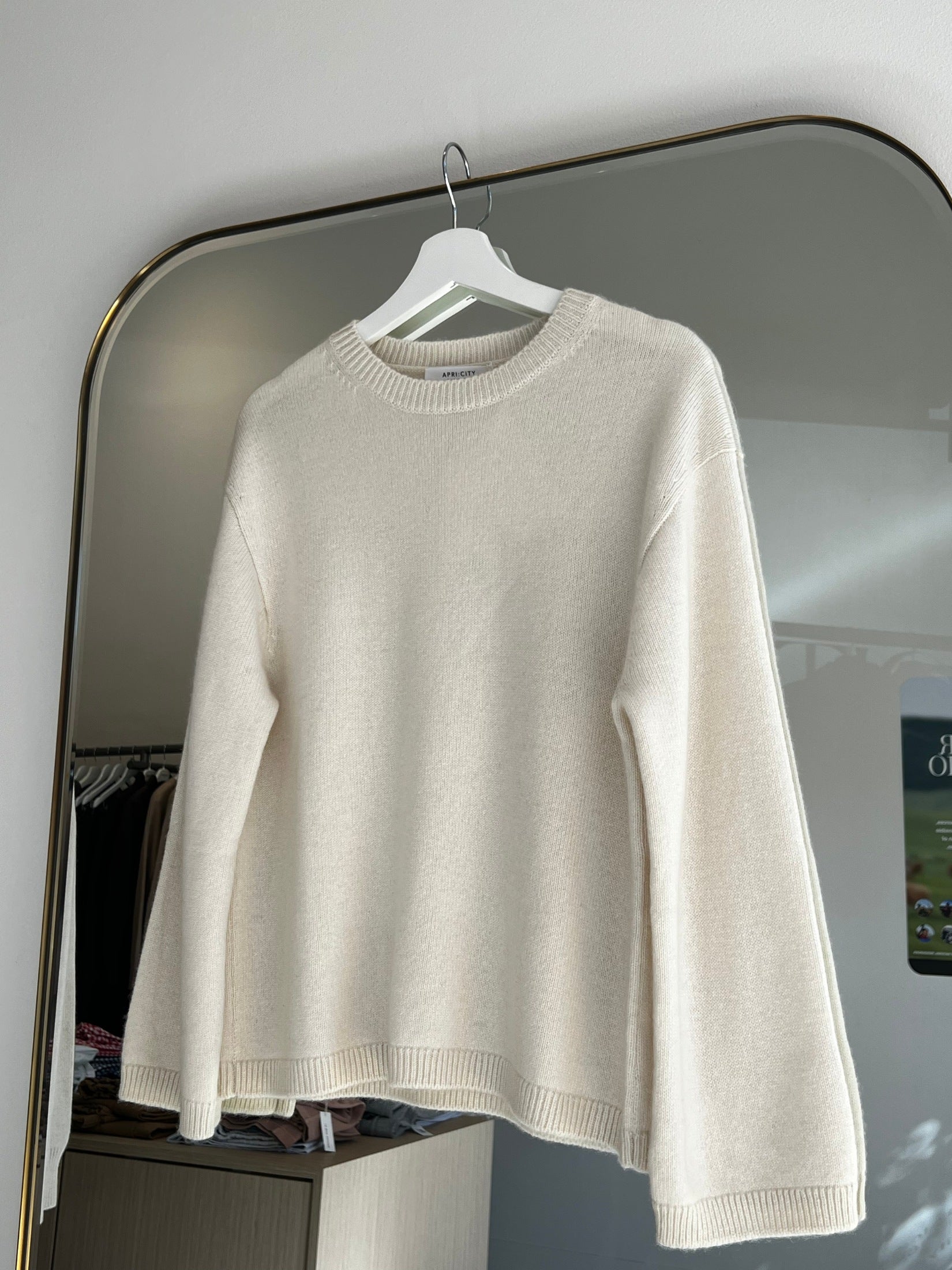 Loose Sleeves Cashmere Sweater