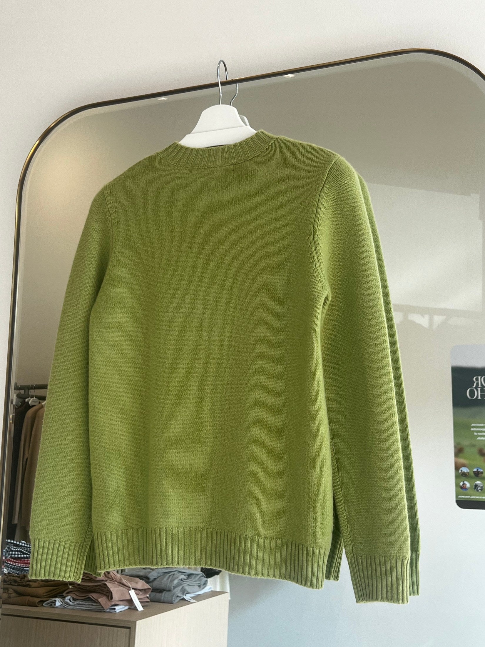Round Neck Cashmere Sweater